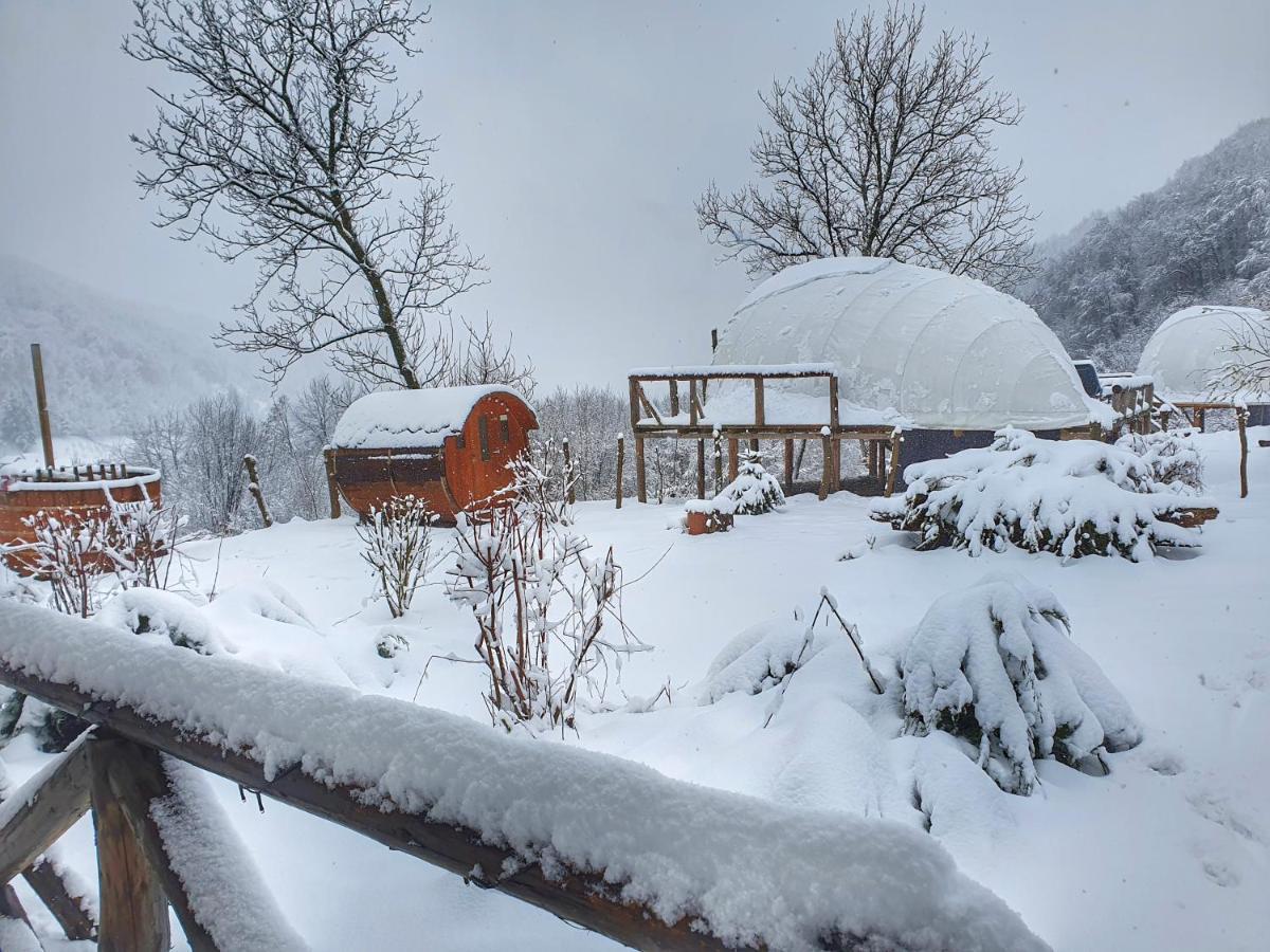 Sunrise Glamping Retreat Hotell Galesu Eksteriør bilde