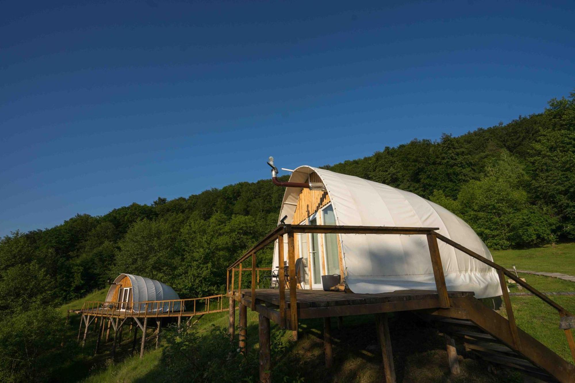 Sunrise Glamping Retreat Hotell Galesu Rom bilde