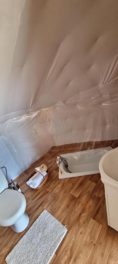 Sunrise Glamping Retreat Hotell Galesu Eksteriør bilde