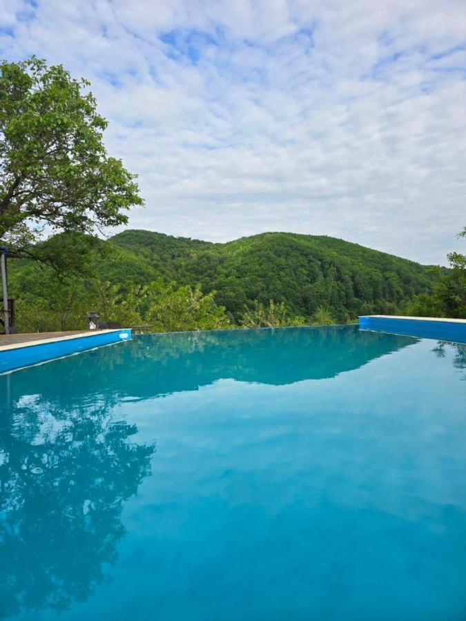Sunrise Glamping Retreat Hotell Galesu Eksteriør bilde