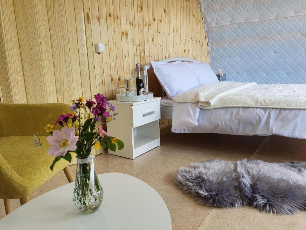 Sunrise Glamping Retreat Hotell Galesu Eksteriør bilde
